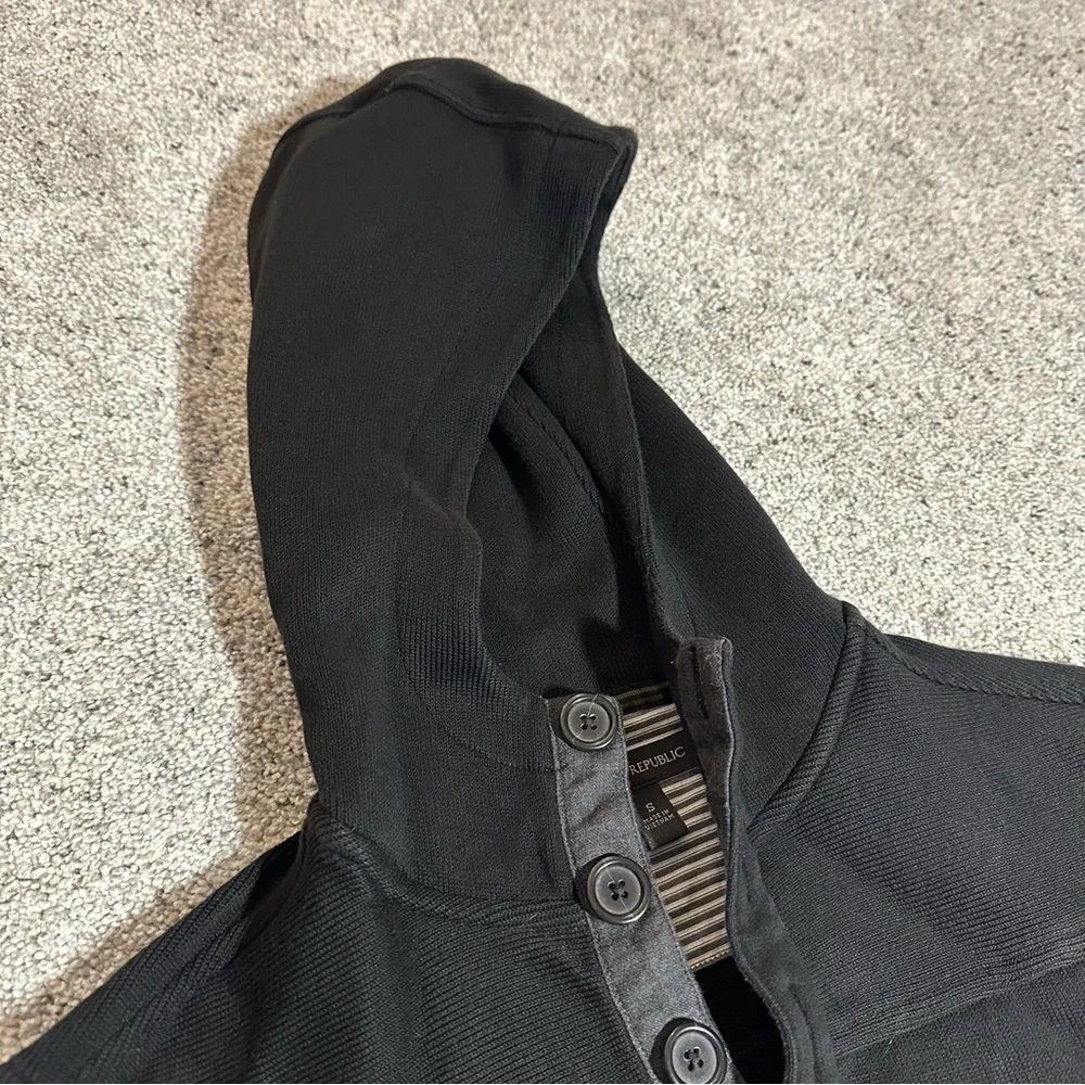 Banana Republic Quarter Button Pullover Hooded Sweater/Sweatshirt - Mens Small